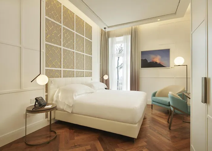 Hôtel de luxe: De Bonart Naples, Curio Collection By Hilton