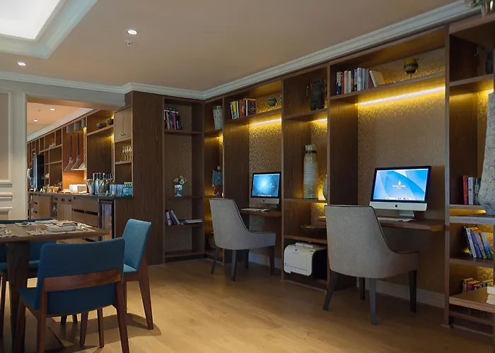The Ritz-Carlton, Santiago