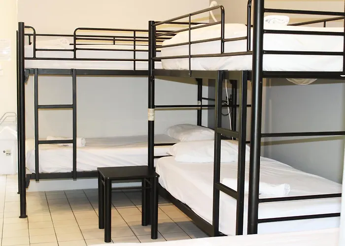 Cabin: Coral Beach Lodge