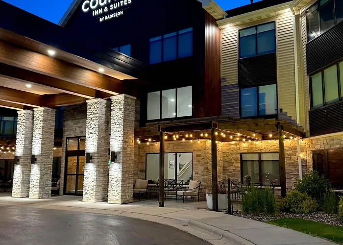 Country Inn & Suites By Radisson, Appleton Airport - Fox River Mall Area