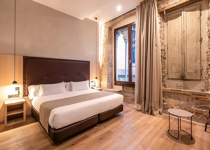 Hotel di lusso: Gran Hotel Barcino 4 Estrellas Superior