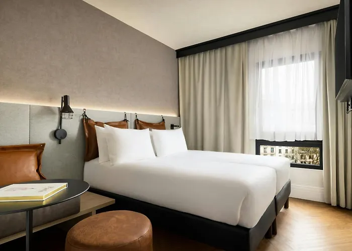 5 star hotel: Moxy Paris La Villette