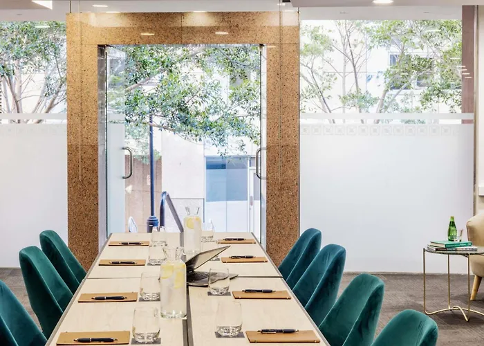 Luxe hotel: The Sebel Quay West Suites Sydney