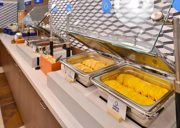 Holiday Inn Express Hotel & Suites Anderson By Ihg