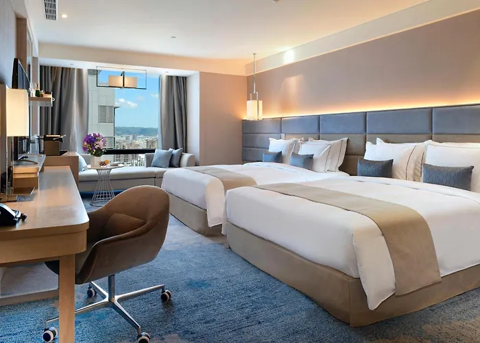 Family Hotel: Caesar Park Hotel Banqiao