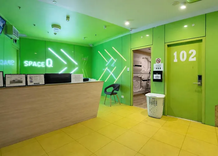Space Q Capsule Hotel