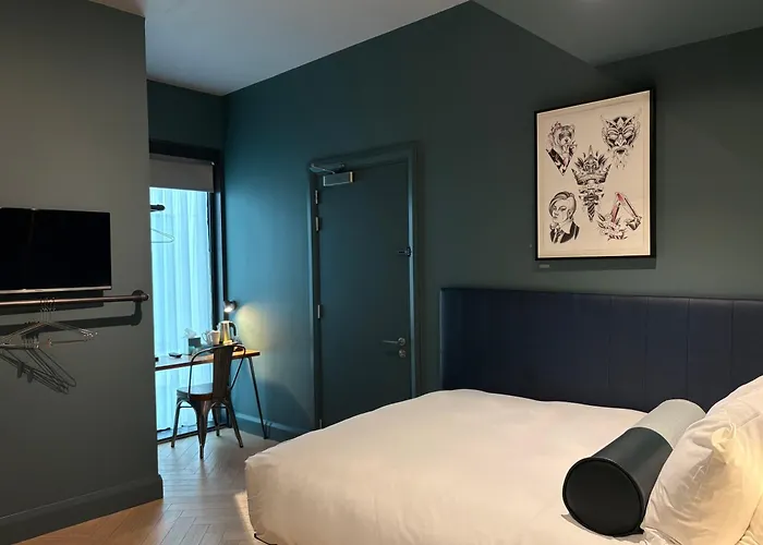 Cheap hotel: The Hendrick Smithfield