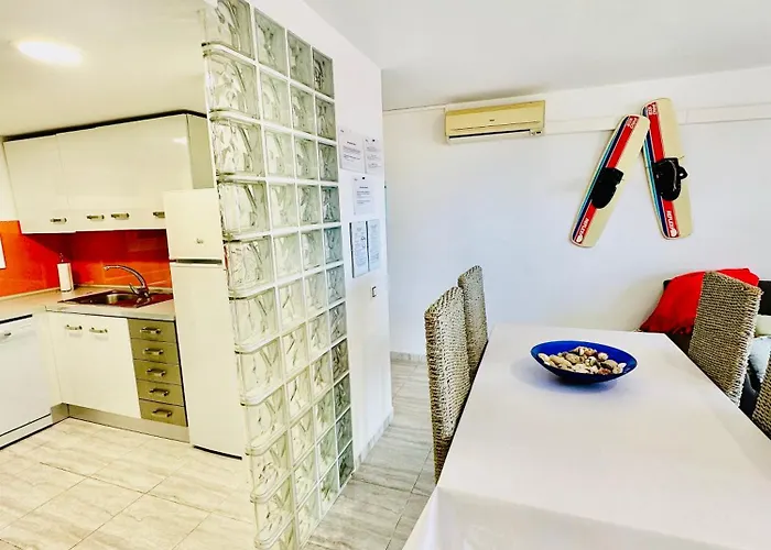 Apartamento Miramar , Tossa De Mar, Con Piscina