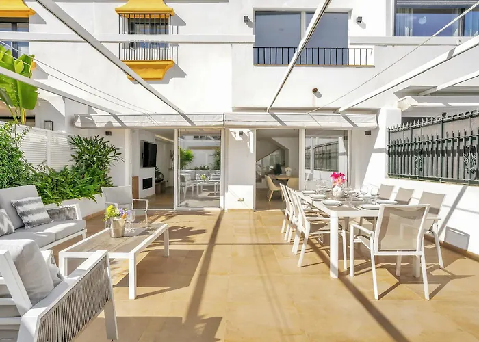 Perros hoteles Casa Adriana - Marbellamar Modern Townhouse By Finest Rentals
