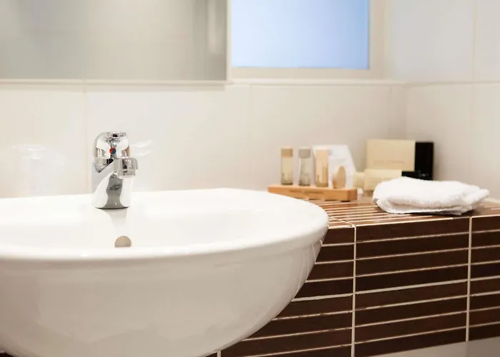 Resort: Hotel Des Colonies Brussels By Mercure