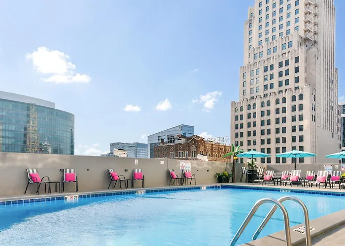 Hotel: Crowne Plaza Kansas City Downtown By Ihg