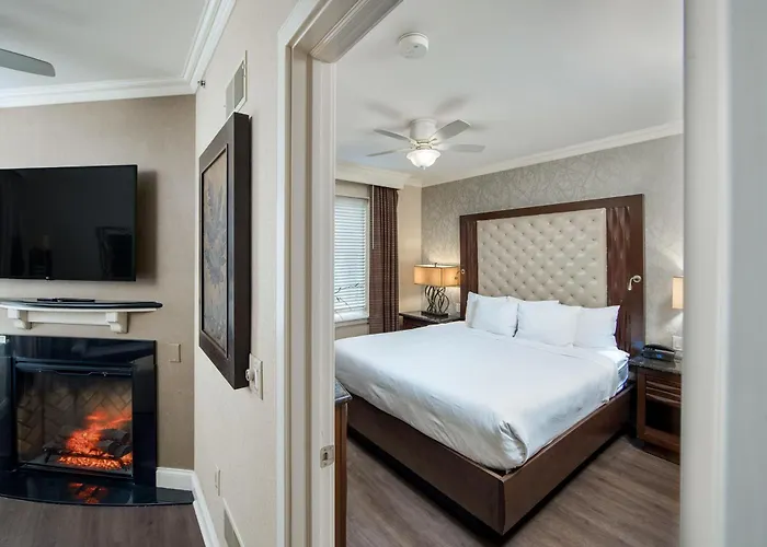 Dog friendly hotels Eden Resort And Suites, BW Premier Collection