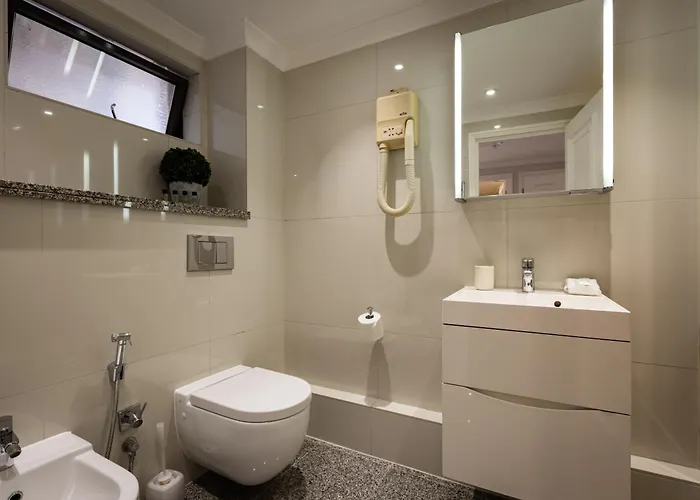 Romantic hotel: Mayfair House