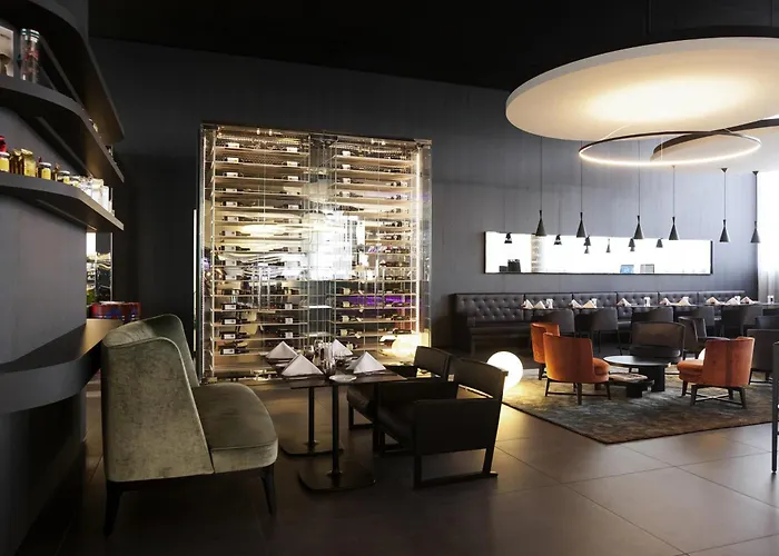 4 sterren hotel: Novotel Basel City