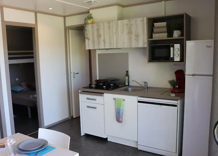 Hôtel accueillant les animaux: Camping Mas De Pierredon