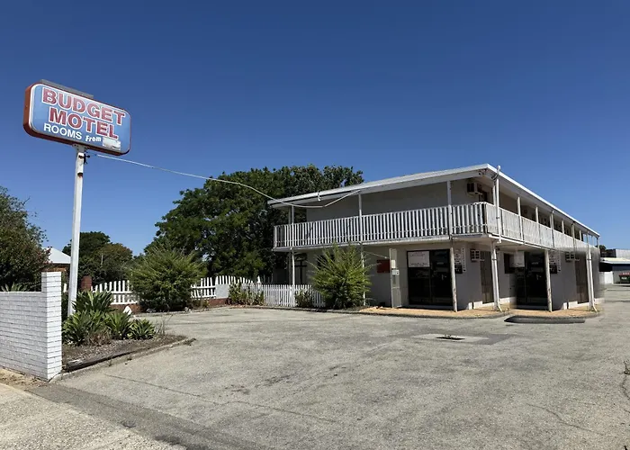 Motel: Budget Motel