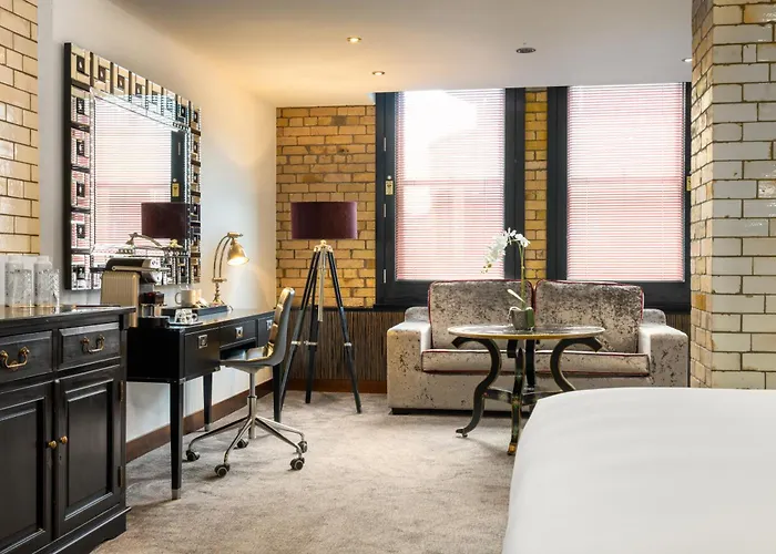 Beach hotel: The Trinity City Hotel