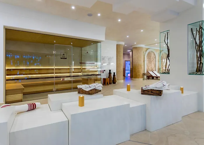 Hotels with pool Grand Pomorie - Medical Spa