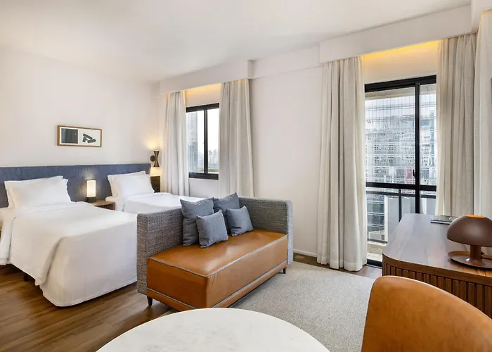 Estanplaza Funchal Faria Lima