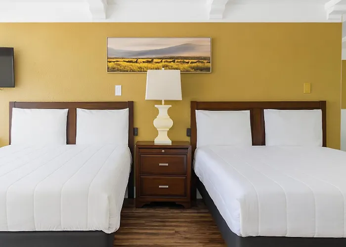All Motels Spinnaker Inn Of Naples