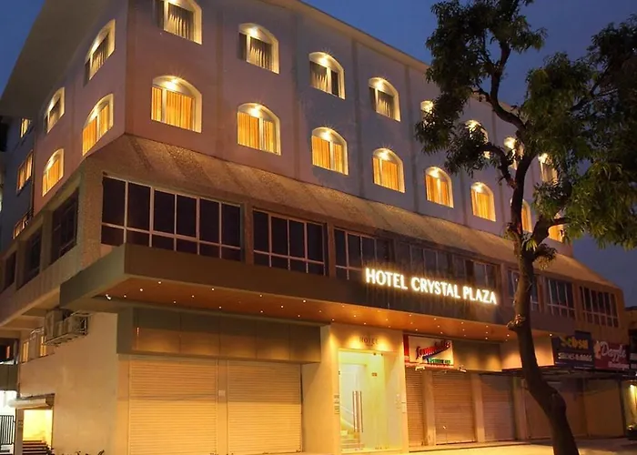 Crystal Plaza Luxury Business