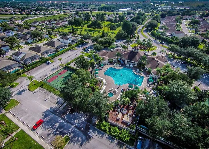 In Luxury hotels 5 Bedrooms 35 Bathrooms Windsor Palms 8017 Kp