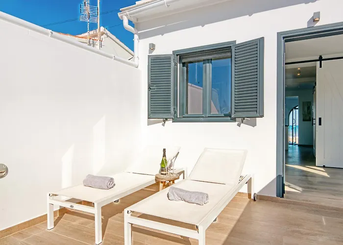Denia Beach Lodge