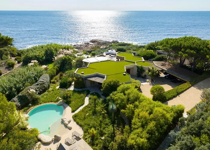 In Gated Community Of Hotel La Réserve