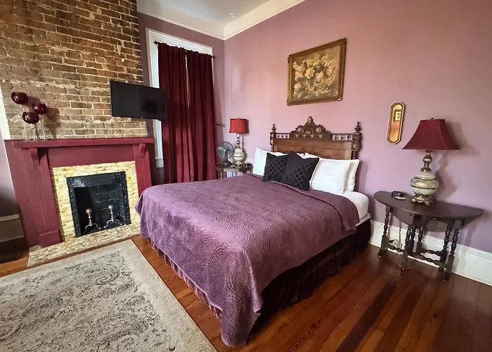 The Dragonfly Treme-Historic Guesthouse-Near French Quarter