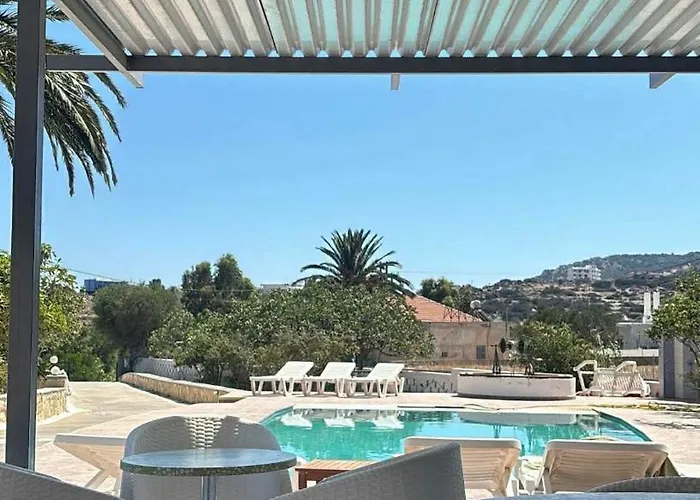 Vakantieverhuur: Garden Villa