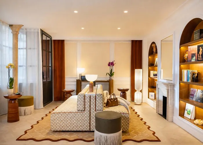 Resorts Guide Almarine Eiffel & Spa By Malone