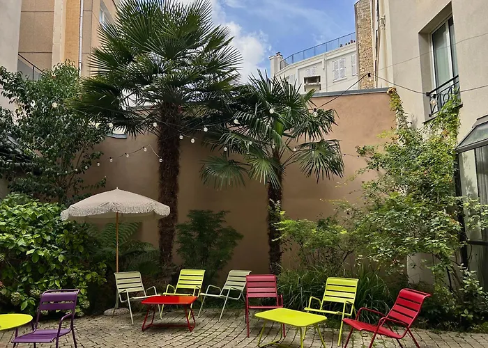 Hotel Acanthe - Boulogne Billancourt