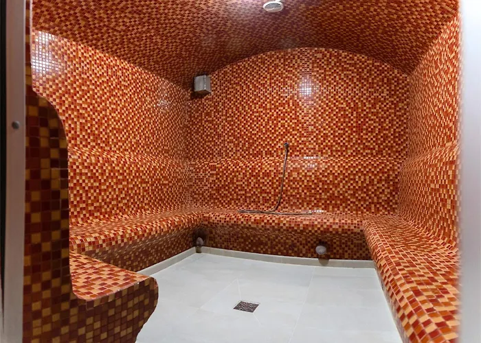 Hotel Jacuzzi: Hotel Moldova