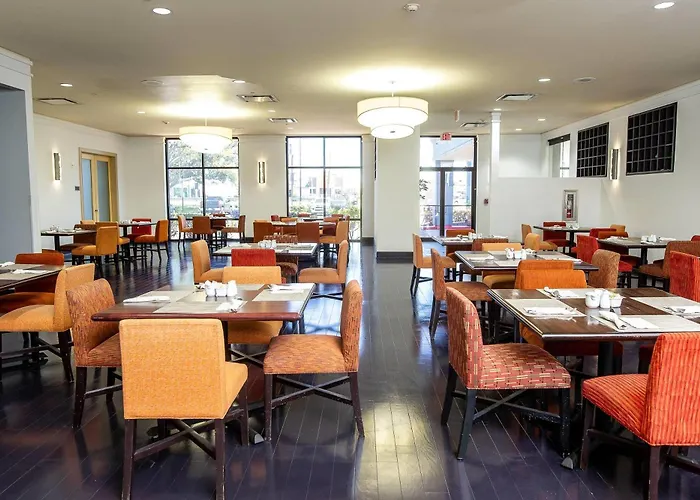 Luxury hotel only: Wyndham New Orleans Airport & Conference Center