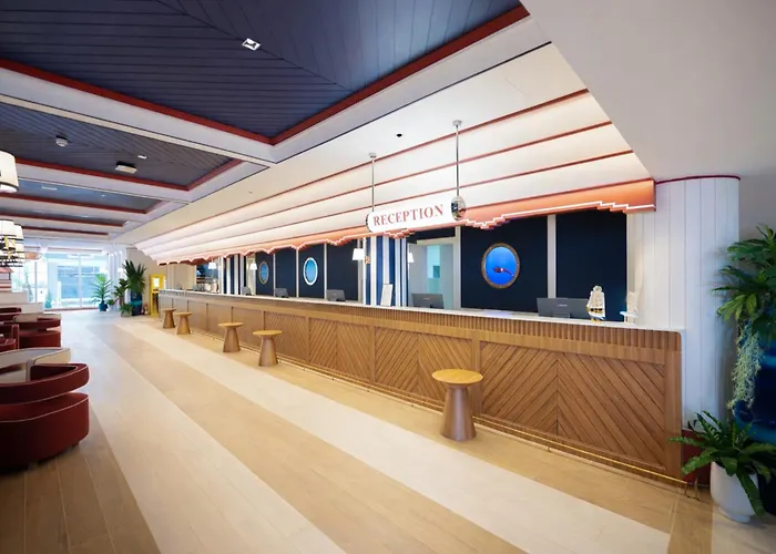 A-One The Royal Cruise Pattaya - Sha Extra Plus