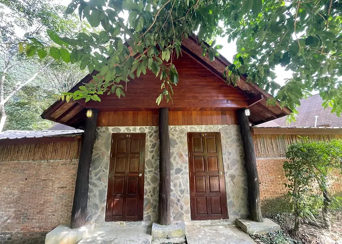  Cliff And River Jungle Resort ภูผาและลำธารรีสอร์ท
