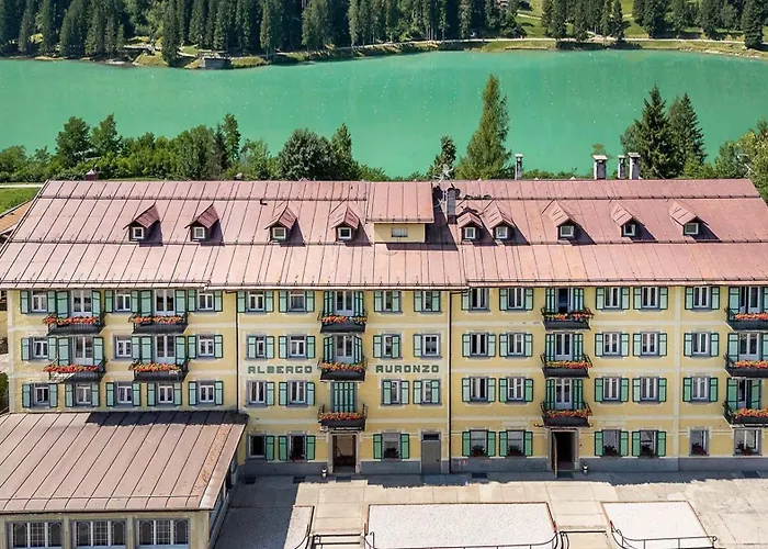Albergo centrale: Hotel Auronzo - Outdoor Basecamp