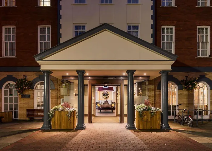 Mercure Southgate