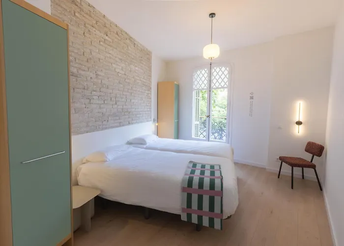 Diagonal House Hostel