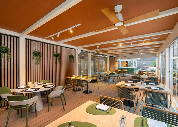 4 Sterne Hotels & Spa Villa Olimpica Suites