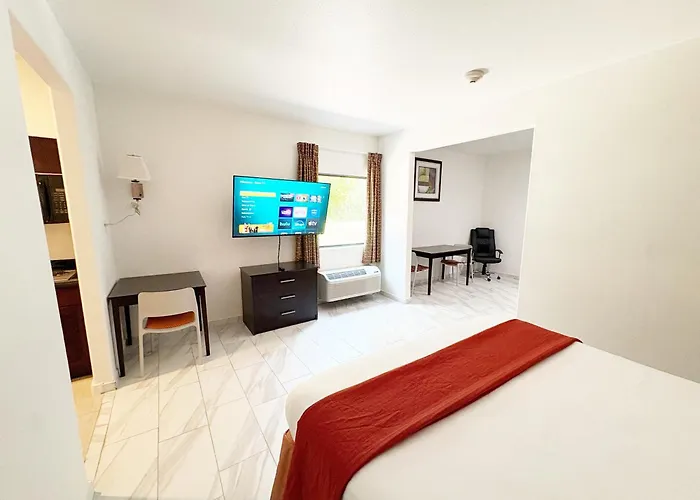 Cheap hotels Lux Inn And Suites