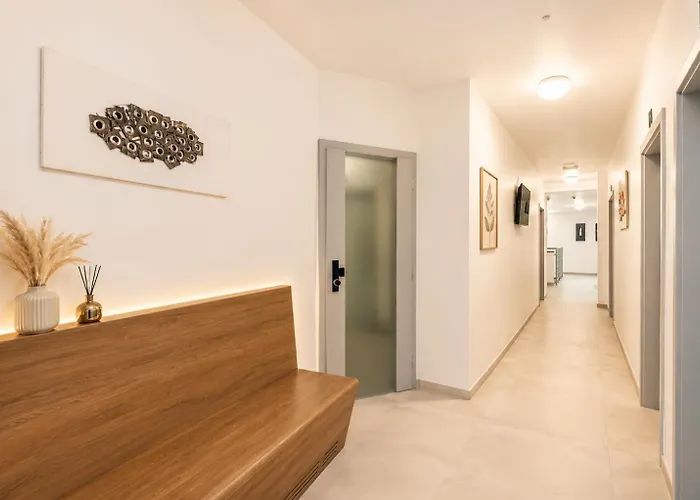 Vincanto Rooms Old Town 1