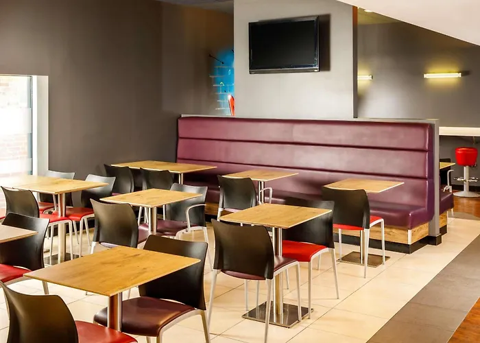 Hotels with tennis Ibis Nottingham Centre