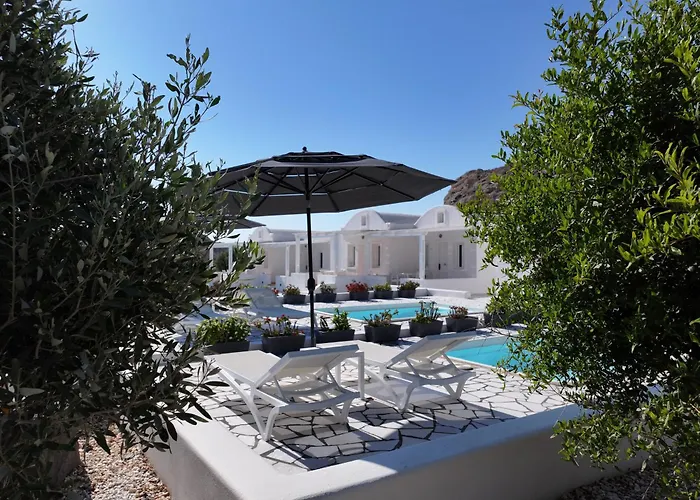 Katharos Pool Villas