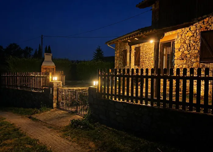 Perros hoteles Castell De Rocabruna