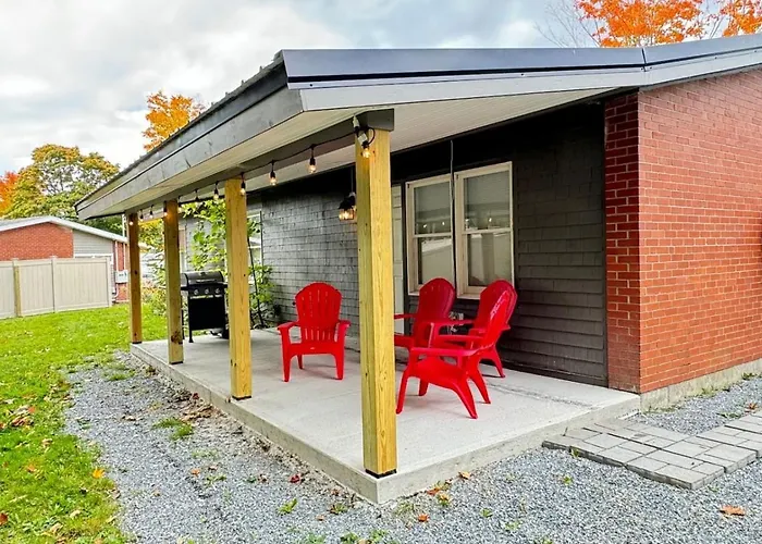 Spacious Home Near Airport