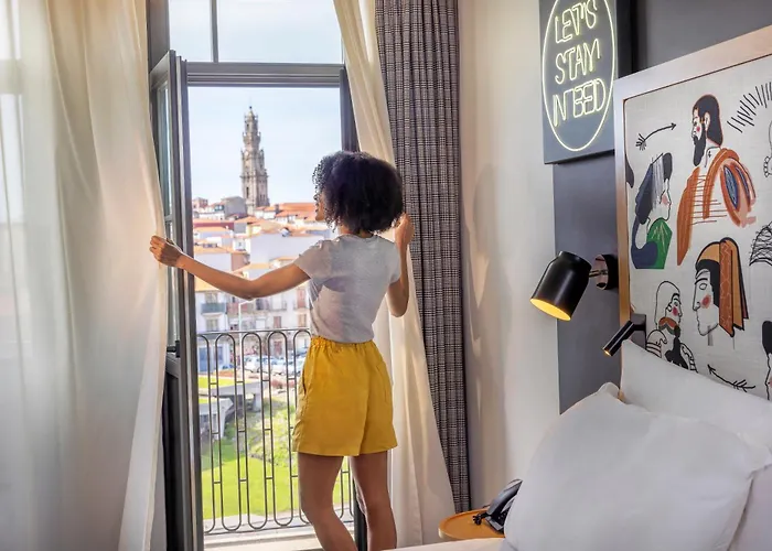Se Catedral Porto, Tapestry Collection By Hilton