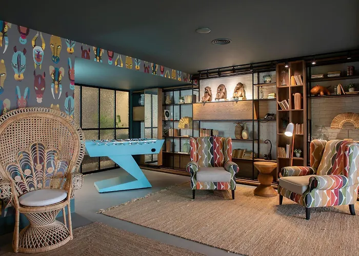 Se Catedral Porto, Tapestry Collection By Hilton