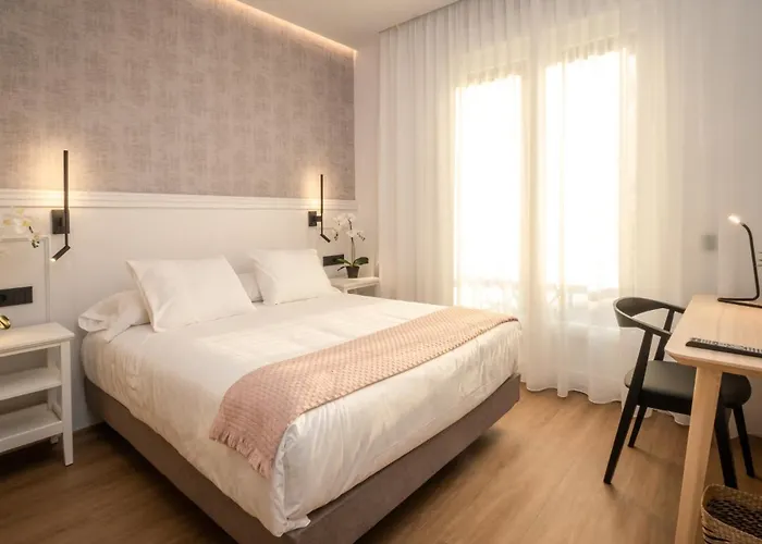 PRINCIPE DE VERGARA ROOMS Lujo En El Centro De