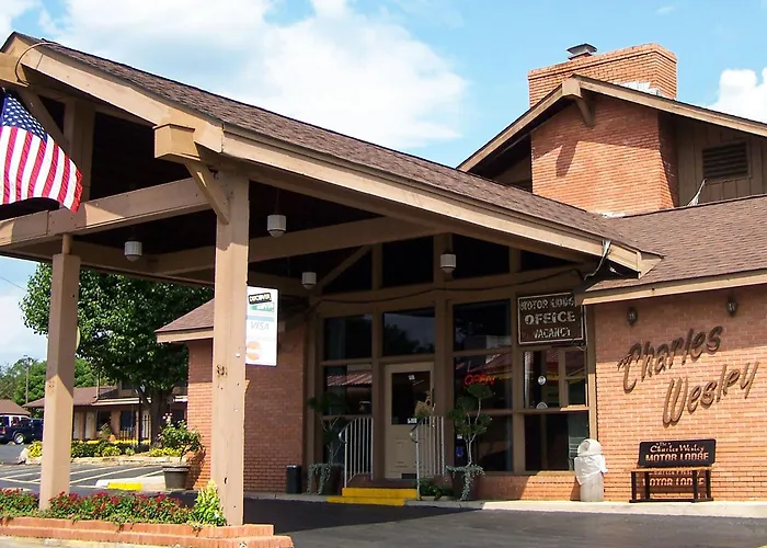 Charles Wesley Motor Lodge Downtown - Hochatown